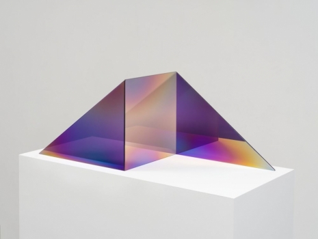 Larry Bell , Triolith C, 2021, Mennour