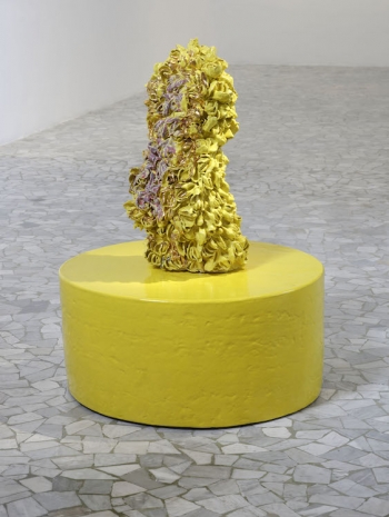 Johan Creten, Odore di Femmina – La Luminosa – Solfatara, 2025, Alfonso Artiaco