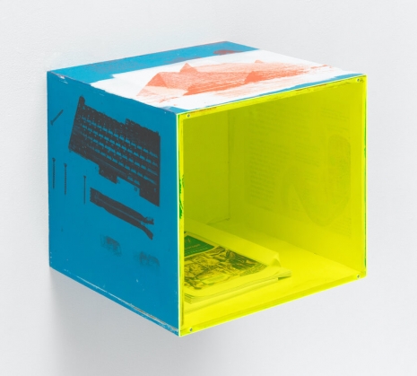 Henrik Olesen, Food chain incl. prehistoric animals: zipper, screws, keyboard, pyramids, 2025 , Galerie Buchholz