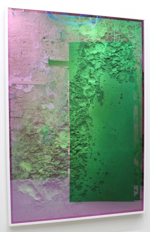 Wolfgang Flad, dark side of the moon GL4WF (green / pink), 2022 , Galerie Elisabeth & Reinhard Hauff