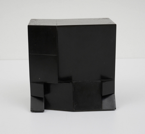 Sergio Camargo, untitled (#642), 1988/90 , Galerie Mitterrand