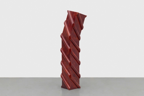 Jean-Luc Moulène , Grande Colonne Déviée, 2019, Galerie Chantal Crousel