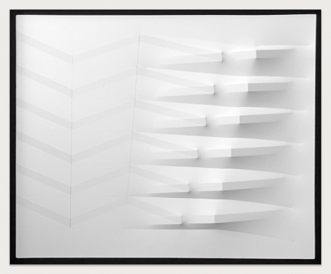 Agostino Bonalumi , Bianco, 1990 , Cardi Gallery