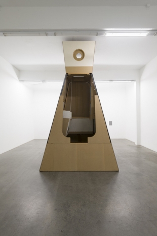 Manfred Pernice, ESTREL; quattro stagioni, 2002 , Galerie Neu