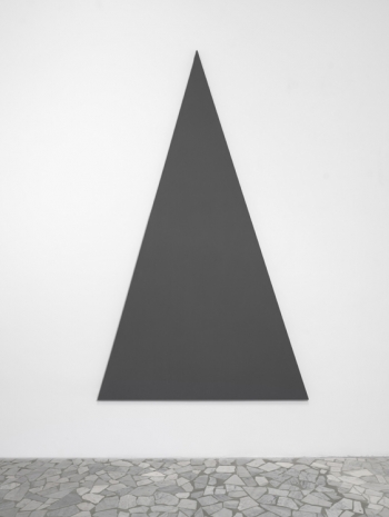 Alan Charlton , Triangle, 2016 , Alfonso Artiaco