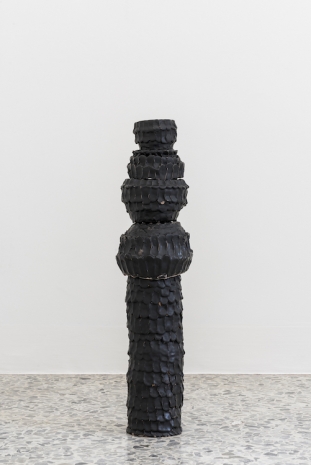 ektor garcia , totemico, 2019 , Galerie Nordenhake