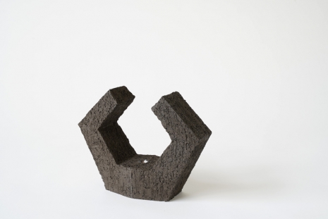 Timo Nasseri , Teardrop Vessel #129, 2024 , Sabrina Amrani