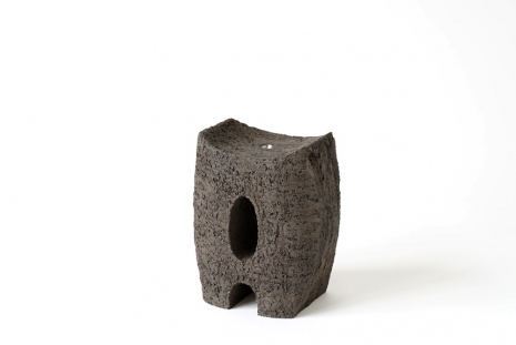 Timo Nasseri , Teardrop Vessel #143, 2024 , Sabrina Amrani