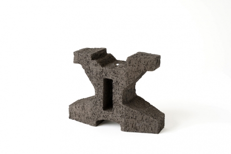 Timo Nasseri , Teardrop Vessel #152, 2024 , Sabrina Amrani