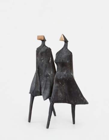 Lynn Chadwick, Walking Couple III, 1987, Perrotin