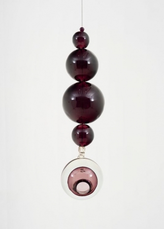 Jean-Michel Othoniel, Amant Suspendu améthyste et cristal, 2025 , Perrotin