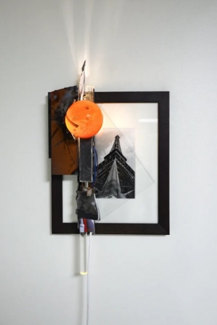 Matthias Odin, Parallaxe Hotel (Paris) (3) Tour Eiffel, 2025, Galerie Peter Kilchmann