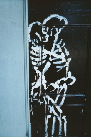 Nan Goldin , Skeletons coupling, New York City (1983) from “The Ballad of Sexual Dependency”, 1973–86, Gagosian