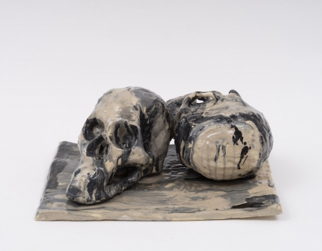 Andrew Lord, two modelled skulls and base, the Bowery, August, 7 pm. (II), 2007, Gladstone Gallery