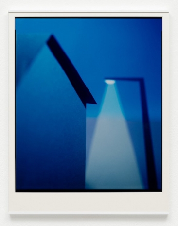 João Maria Gusmão, Street lamp and building, 2025 , Sies + Höke Galerie