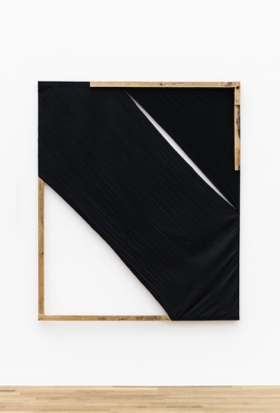 Georg Herold, Kunstraub III, 1985 , Capitain Petzel