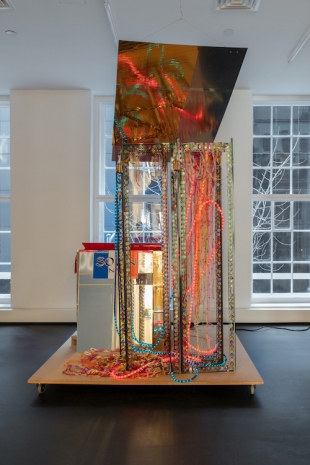 Isa Genzken, Disco‚ Soon (Ground Zero), 2008, Galerie Buchholz