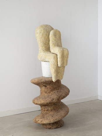 David Bestué , Piedad, 2025  , Galería Ehrhardt Flórez