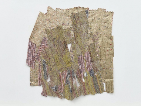 El Anatsui, MivEvi IV, 2025 , White Cube