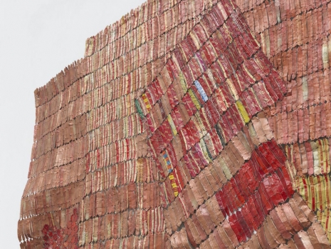 El Anatsui, MivEvi VI, 2025 , White Cube