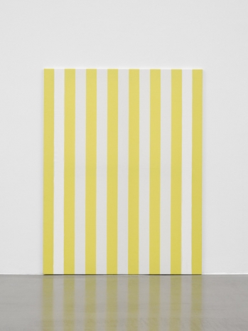 Daniel Buren, Peinture acrylique sur tissu rayé blanc et jaune d'or, 1989 , Lisson Gallery