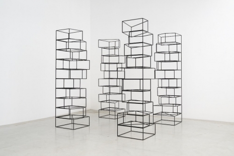 Michael Jacklin, Four Corners with Square, 2022, Slewe Gallery