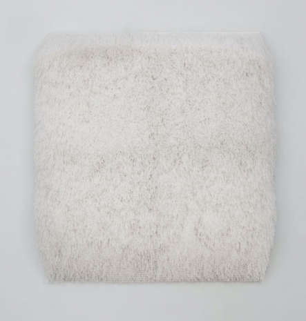 Paola Pivi, Senza titolo (perle), 1999-2000 , MASSIMODECARLO