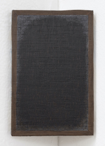 Raúl Rueda, Espejo peludo II, 2026 , Galerie Nordenhake