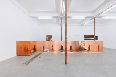 Lou Masduraud, Self-portrait as a fountain of you (identity crisis), 2024, Galerie Mezzanin