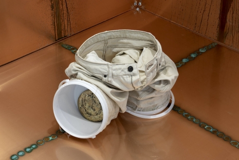 Lou Masduraud, Self-portrait as a fountain of you (identity crisis), 2024, Galerie Mezzanin