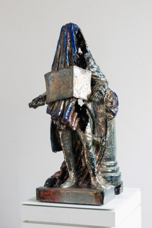 Anne Wenzel, House of Fools, Kabinett der Eitelkeiten (Milligan), 2024, AKINCI