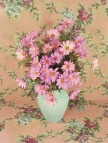 Roe Ethridge , Daisies (Egg Vase), 1996/2026 , Anton Kern Gallery
