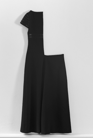 Anna Koloziejska, Untitled (Dress, Cropped), 2010, Galerie Bernd Kugler