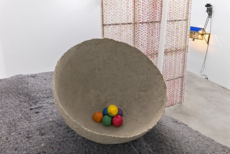 David Bestué, Cuenco, 2026 , Galería Ehrhardt Flórez