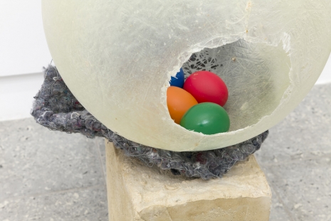 David Bestué, Gran ojo, 2026 , Galería Ehrhardt Flórez
