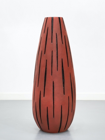 David Nash, Lined Red Egg, 2023 , Galerie Lelong