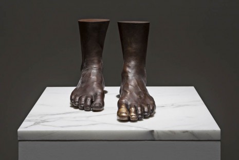 Michelangelo Pistoletto, Il bacio al piede, 1976 - 2013, Galleria Continua