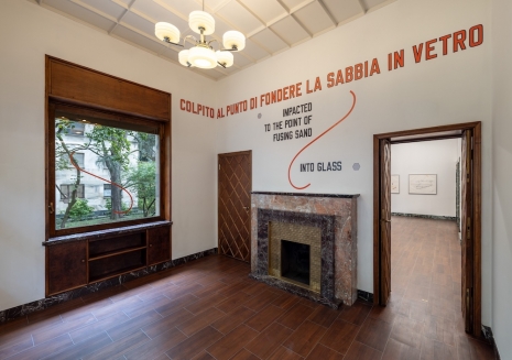 Lawrence Weiner, IMPACTEDTO THE POINT OFFUSING SANDINTO GLASS, 2010, MASSIMODECARLO