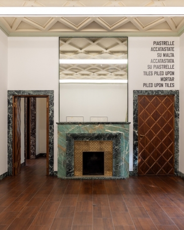 Lawrence Weiner, TILES PILED UPON MORTAR PILED UPON TILES, 1988/1989, MASSIMODECARLO