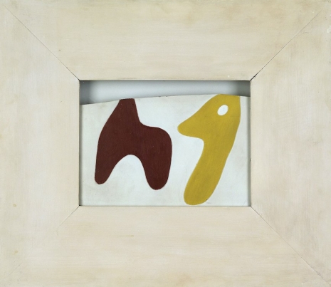 Hans Arp, Stuhl und Flasche / Chaise et bouteille (Chair and Bottle), 1926 , Hauser & Wirth