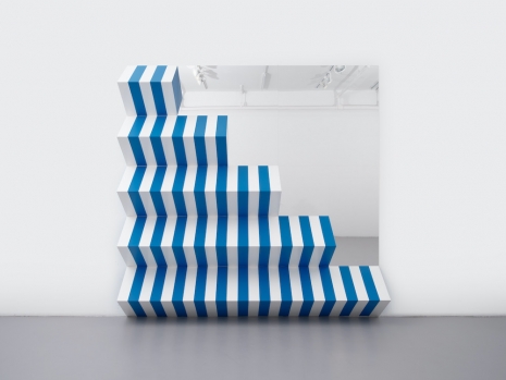 Daniel Buren , Prismes et miroirs : Haut-relief - DBPF 47 D, 2022 , Bortolami Gallery