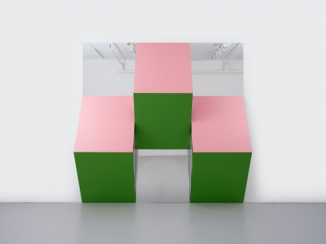 Daniel Buren , Prismes et miroirs : Haut-relief - DBPF 16, 2020 , Bortolami Gallery