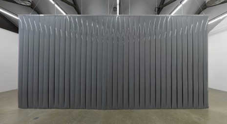 Steven Claydon, Memory Curtain (Grey Matter), 2013, MASSIMODECARLO