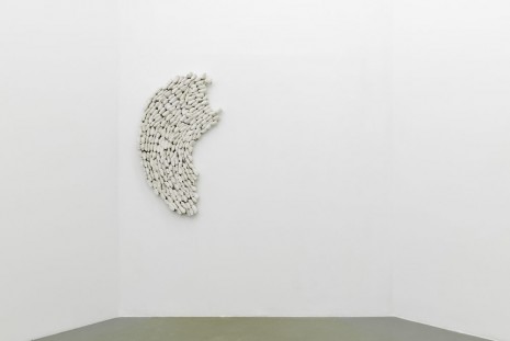Etti Abergel, Half Moon (Little Pillows), 2000, Galerie Mezzanin