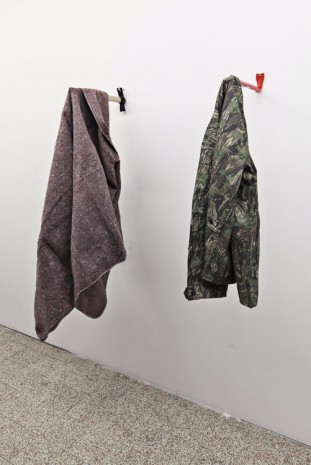 Marcelo Cidade, o equilíbrio entre proteção e resistência(smokey brunch) , 2014 , Galleria Continua