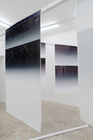 Xavier Antin, untitled (Offshore)(detail), 2014, Galerie Crèvecoeur