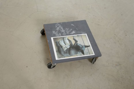 Uri Aran, Untitled, 2012, Galerie Catherine Bastide