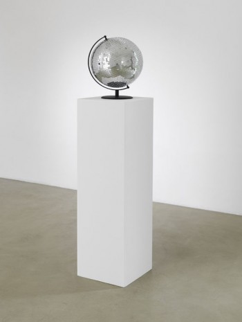 Ceal Floyer, Mirror Globe, 2014, Lisson Gallery