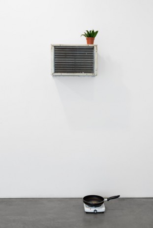 Mika Rottenberg, Tsss Tsss Tsss, 2014, Andrea Rosen Gallery (closed)