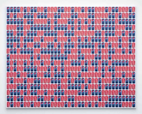 Jonathan Horowitz, Coke/Pepsi (646 Cans), 2014, Xavier Hufkens